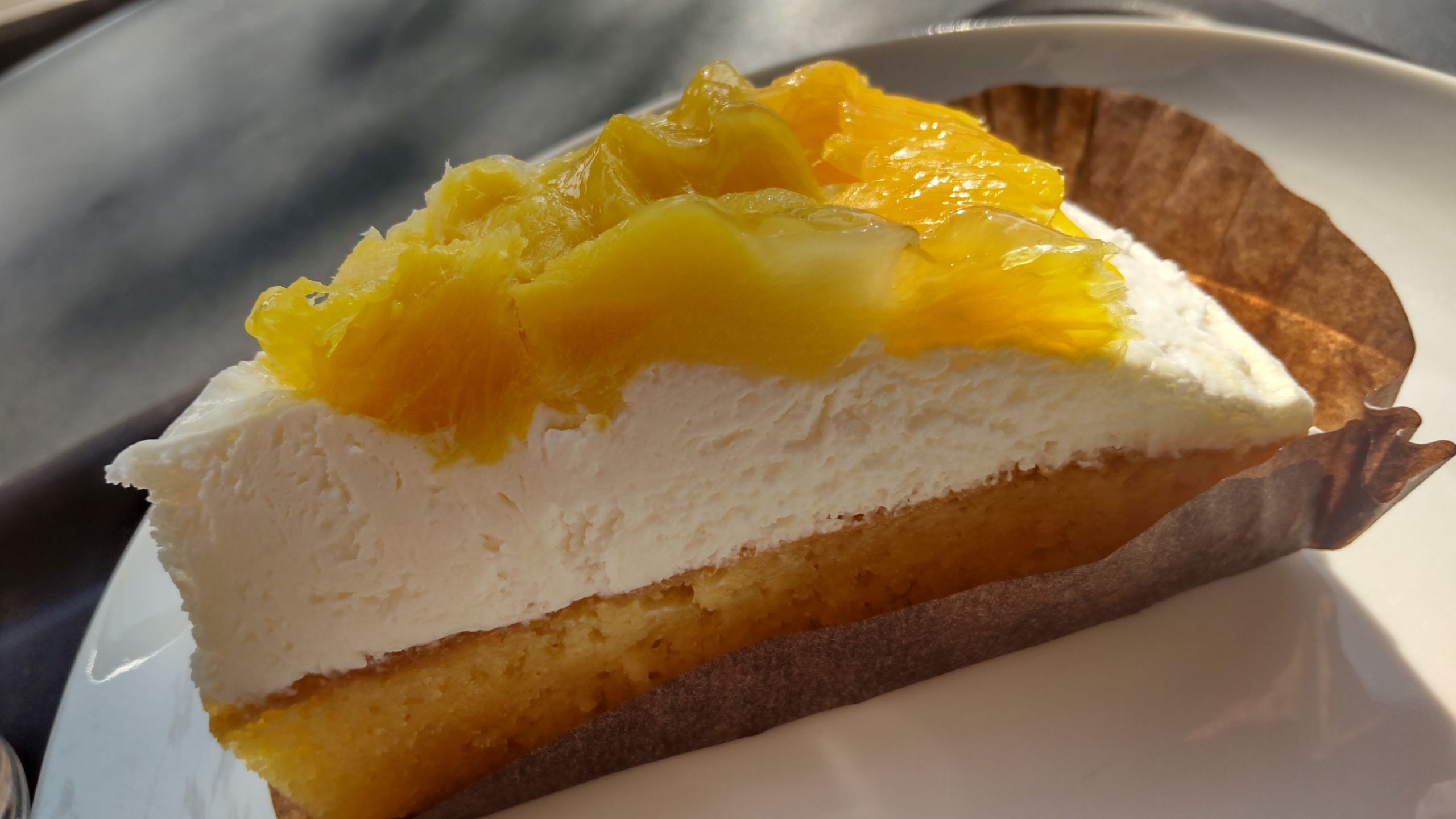 スタバ オレンジ&マンゴーのケーキ