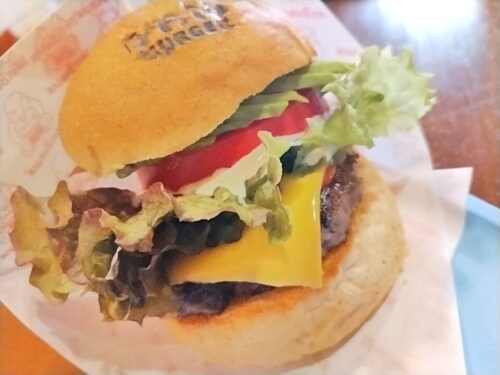 YAMBURGER（ヤンバーガー）石垣島