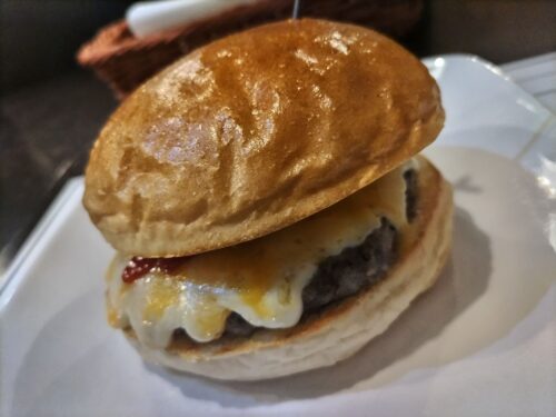 ダグズ・バーガー 石垣島店